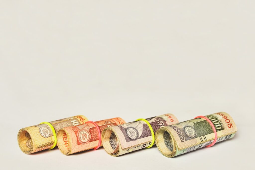 Indian rupee notes for capital gains tax on property